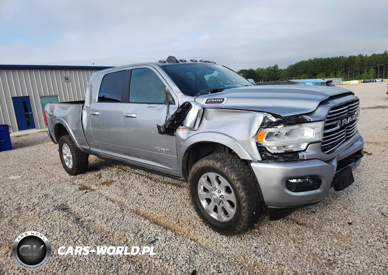 2021 Ram 2500 Laramie VIN:3C6UR5NL1MG544507 - 4