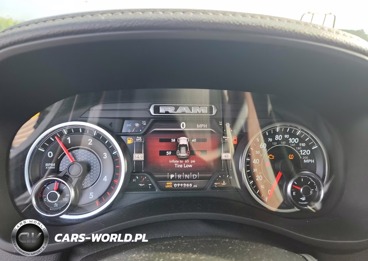 2021 Ram 2500 Laramie VIN:3C6UR5NL1MG544507 - 9