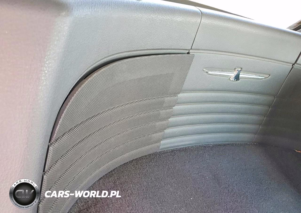 2002 Ford Thunderbird VIN:1FAHP60A22Y102565 - 10