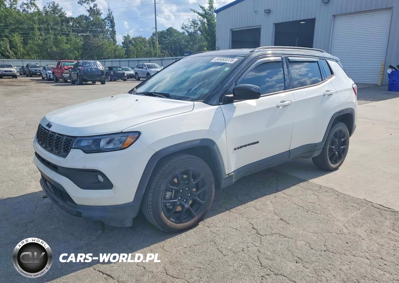 2024 Jeep Compass Latitude – zdjęcie 1 z 13