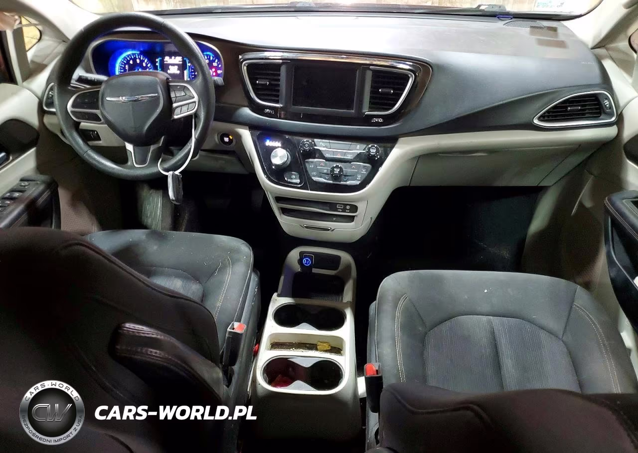 2018 Chrysler Pacifica L VIN:2C4RC1AG5JR101672 - 8