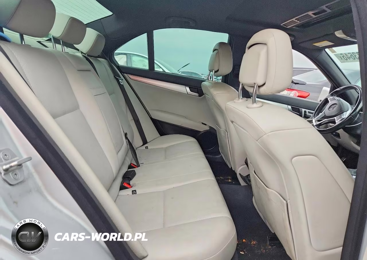 2012 Mercedes-Benz C 300 4Matic VIN:WDDGF8BBXCA713986 - 10