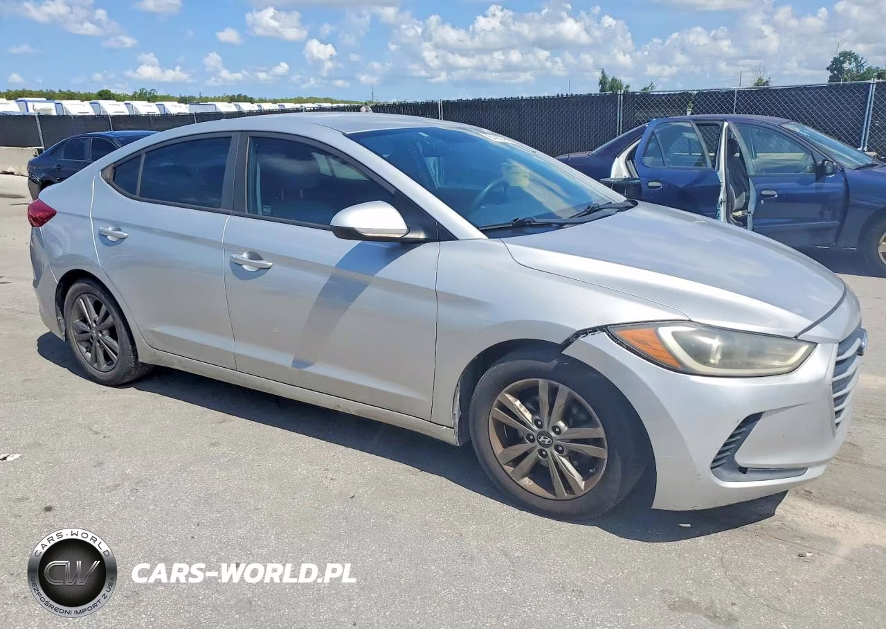 2017 Hyundai Elantra Se VIN:5NPD84LF3HH011364 - 4