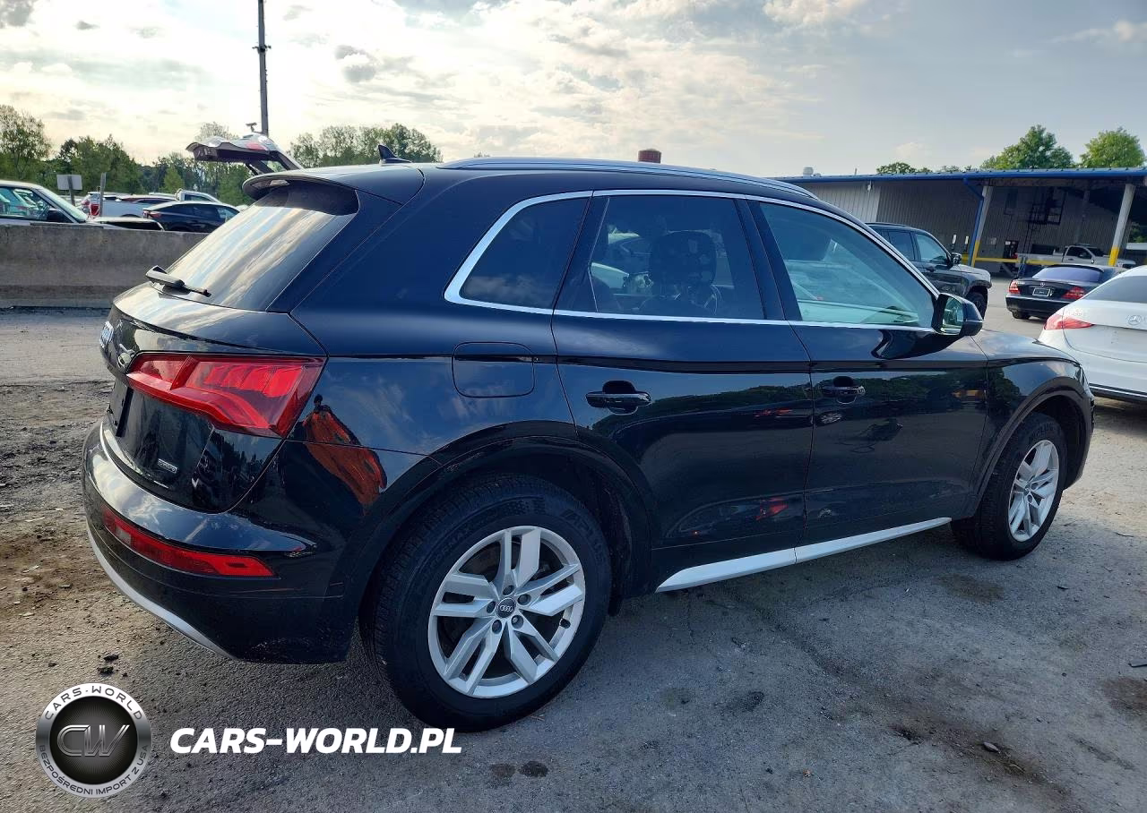 2020 Audi Q5 Premium VIN:WA1ANAFY9L2024244 - 3