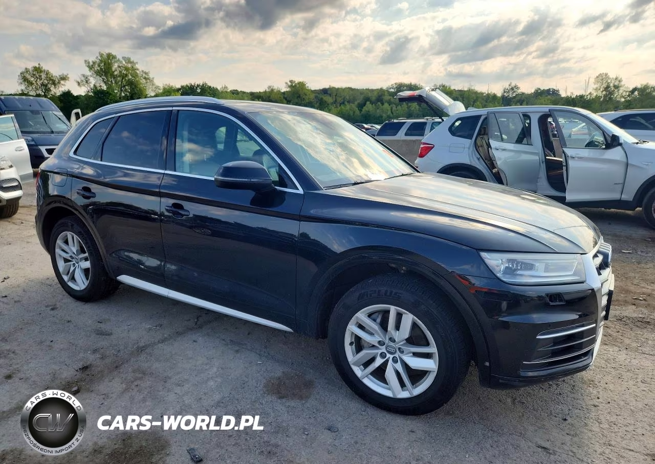 2020 Audi Q5 Premium VIN:WA1ANAFY9L2024244 - 4