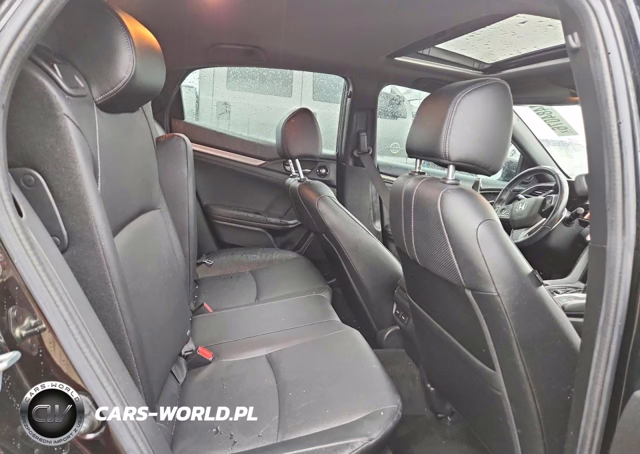 2018 Honda Civic Sport Touring VIN:SHHFK7H93JU230312 - 10