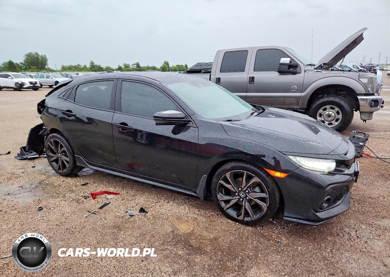 2018 Honda Civic Sport Touring VIN:SHHFK7H93JU230312 - 4