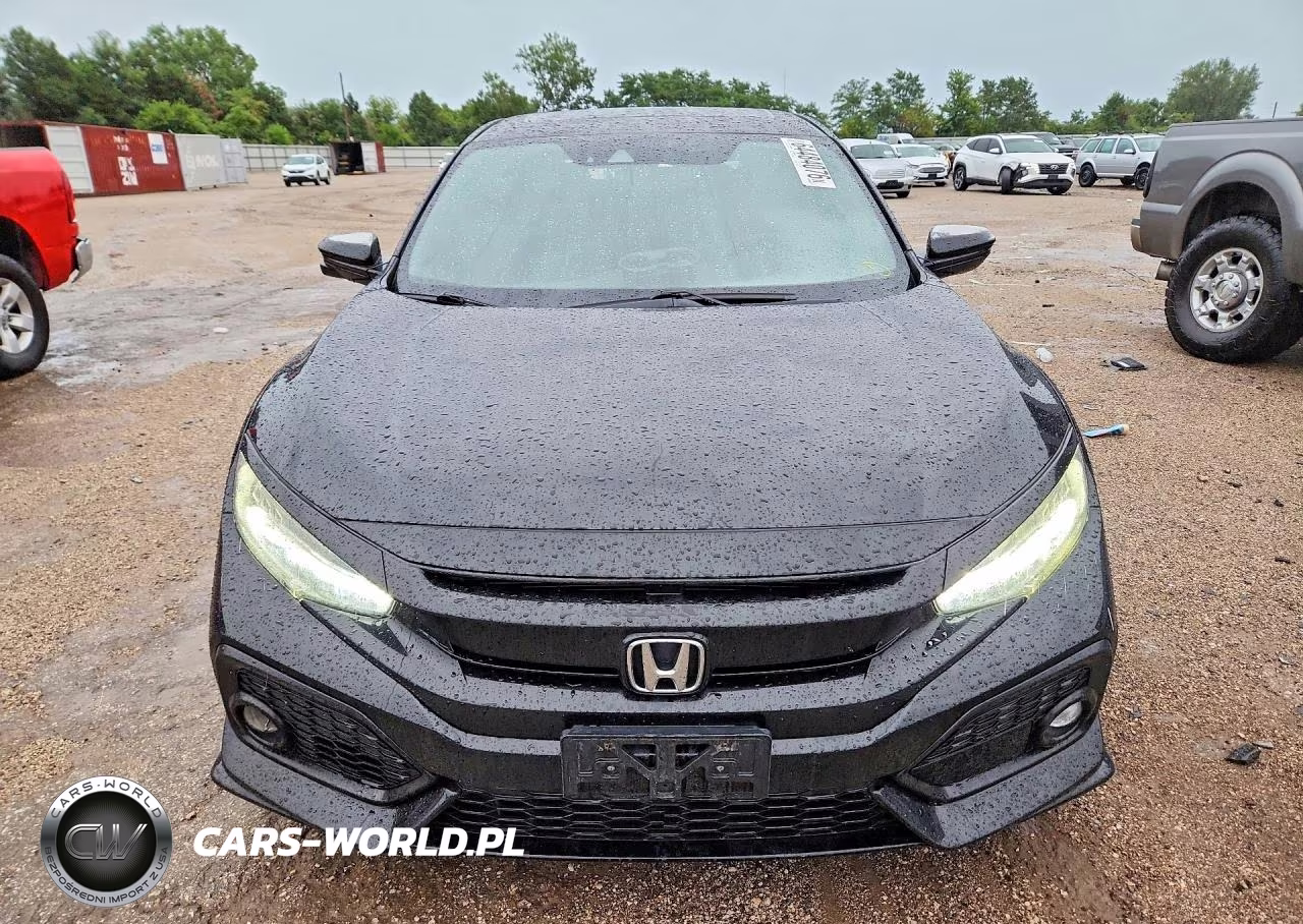 2018 Honda Civic Sport Touring VIN:SHHFK7H93JU230312 - 5