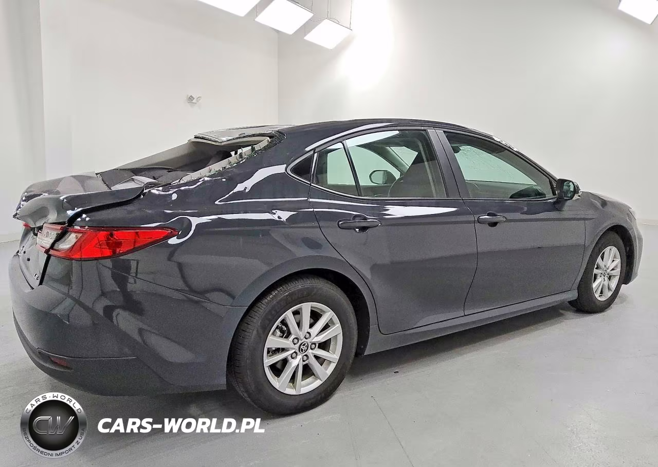 2026 Toyota Camry Le VIN:4T1DAACK7TU250507 - 3
