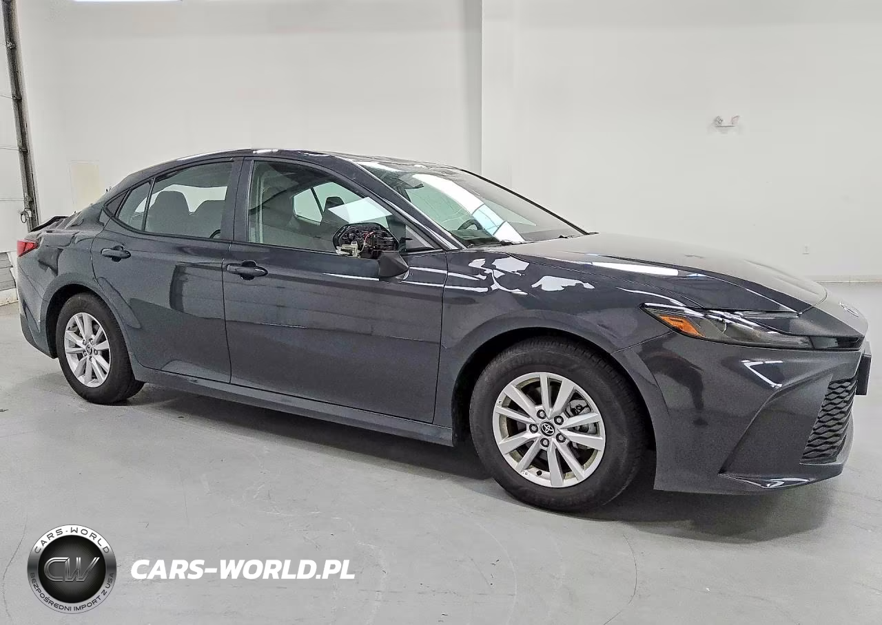 2026 Toyota Camry Le VIN:4T1DAACK7TU250507 - 4