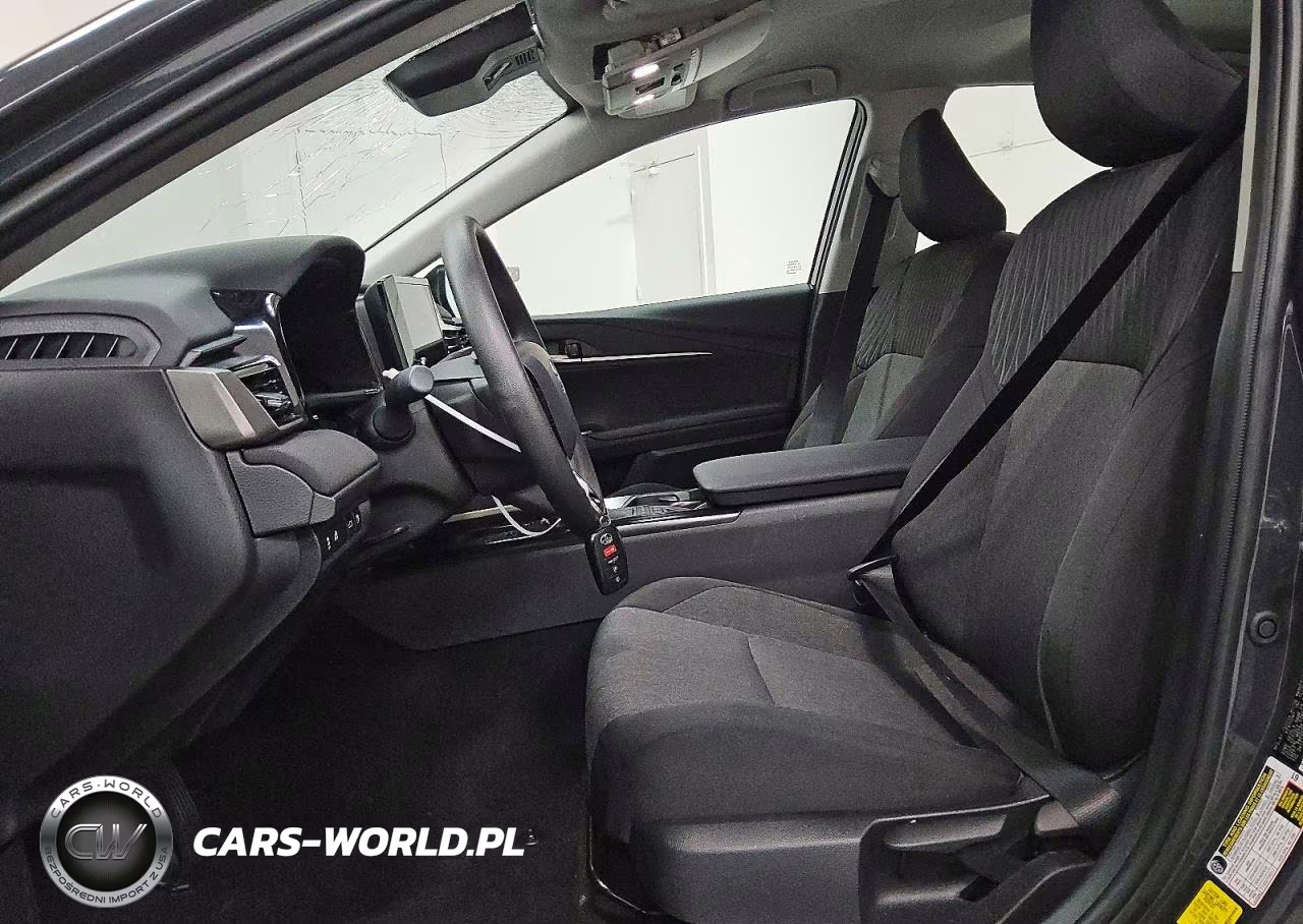 2026 Toyota Camry Le VIN:4T1DAACK7TU250507 - 7