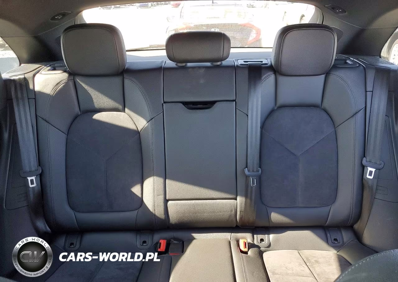 2020 Porsche Macan VIN:WP1AA2A51LLB01976 - 10