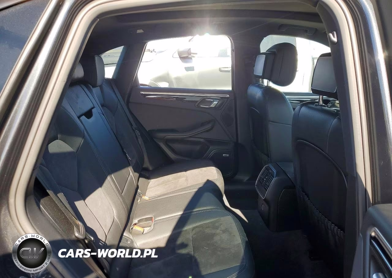 2020 Porsche Macan VIN:WP1AA2A51LLB01976 - 11
