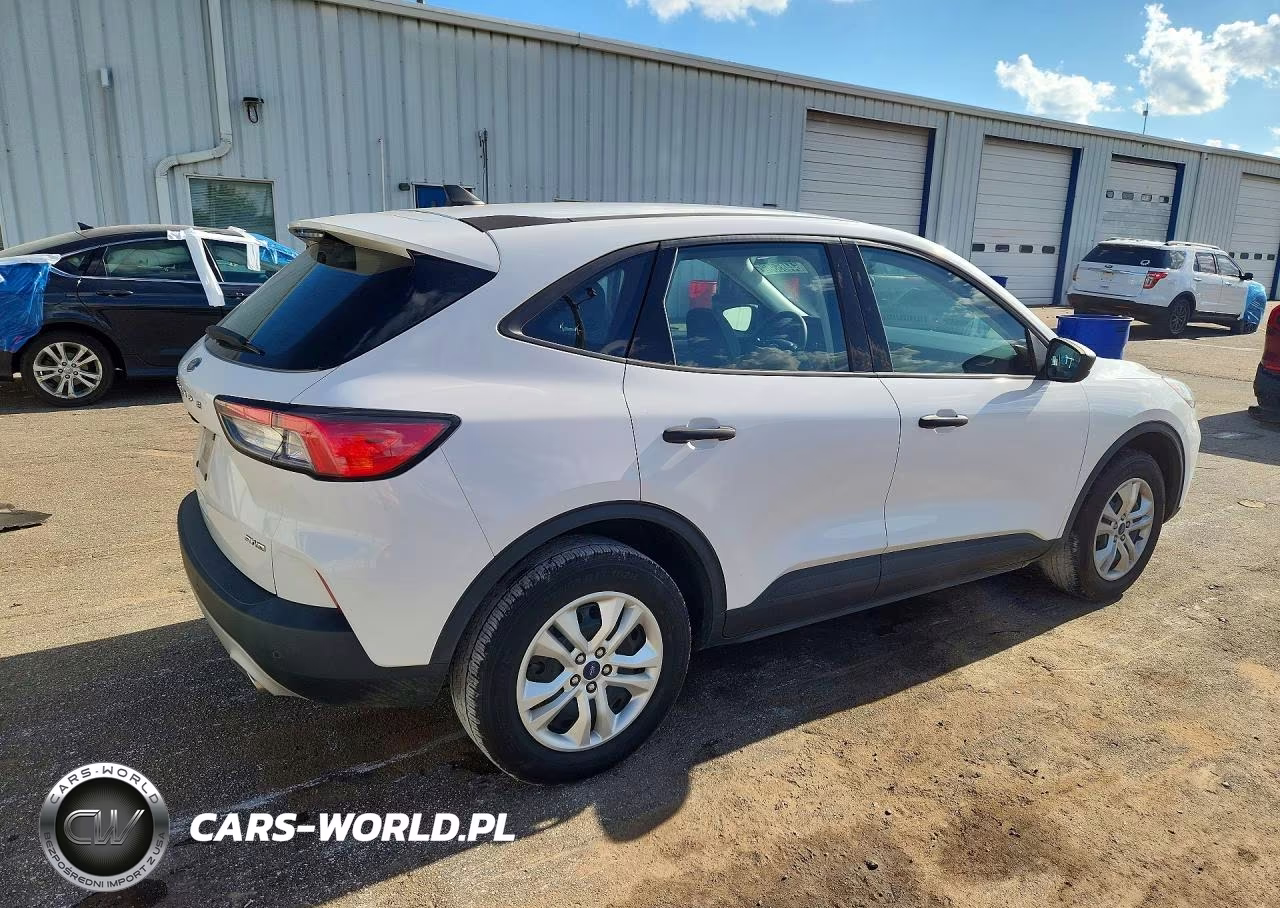 2022 Ford Escape S VIN:1FMCU9F69NUB00112 - 3