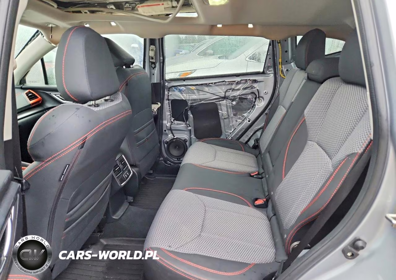 2019 Subaru Forester Sport VIN:JF2SKAKC3KH430840 - 10