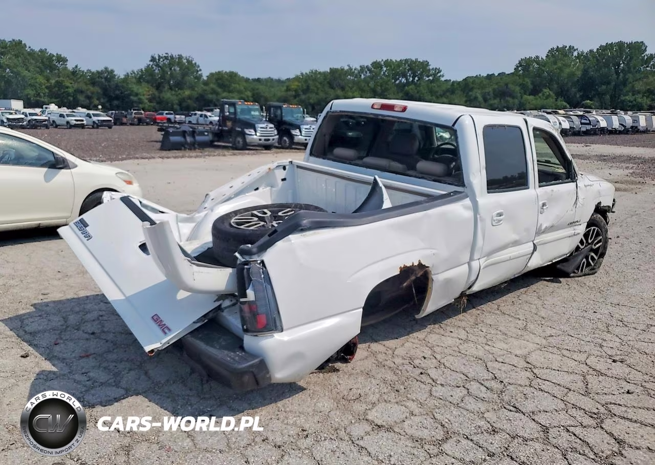 2006 GMC Sierra K1500 Denali VIN:2GTEK63N261115772 - 3