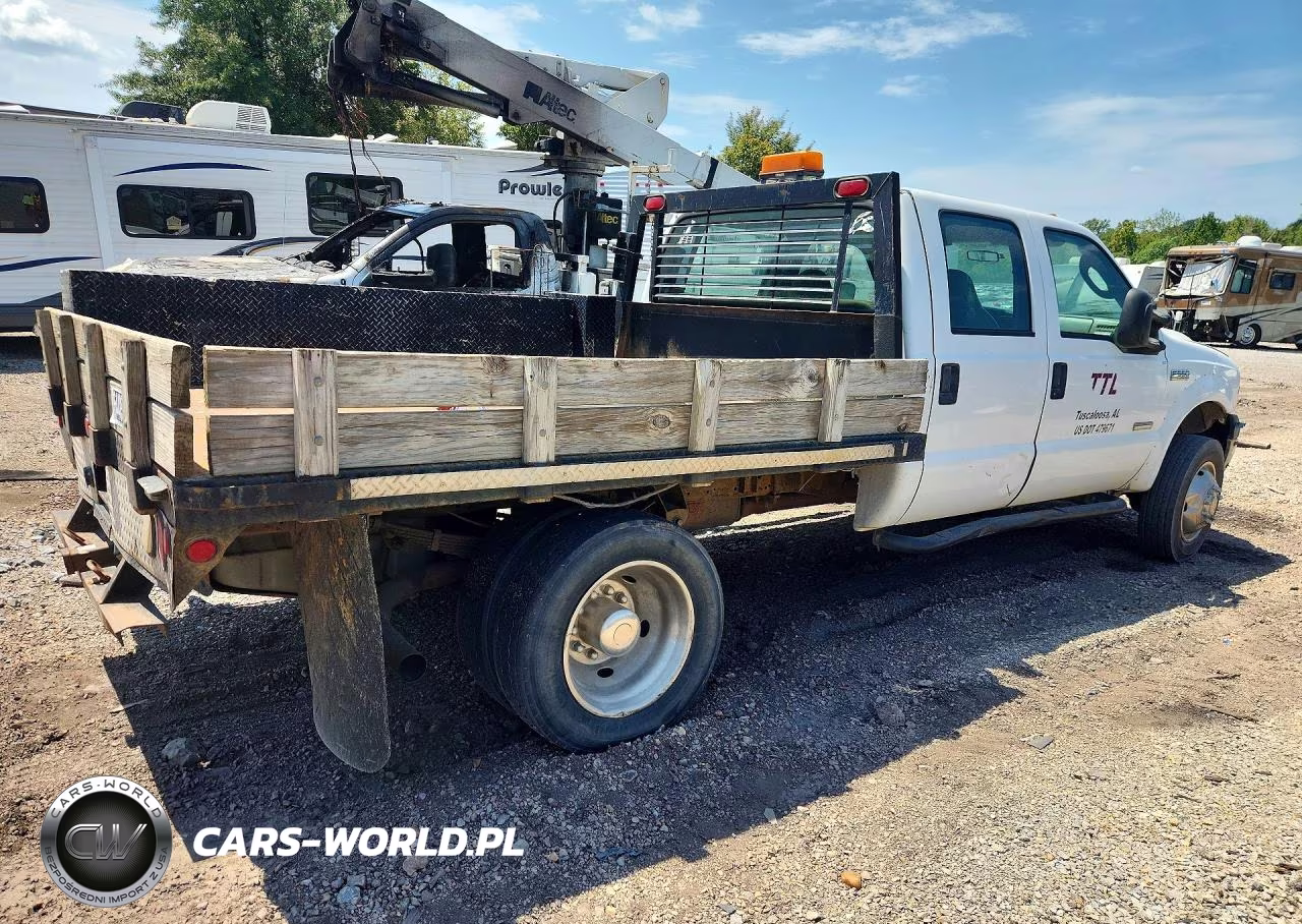 2007 Ford F550 Super Duty VIN:1FDAW56P47EA80075 - 3