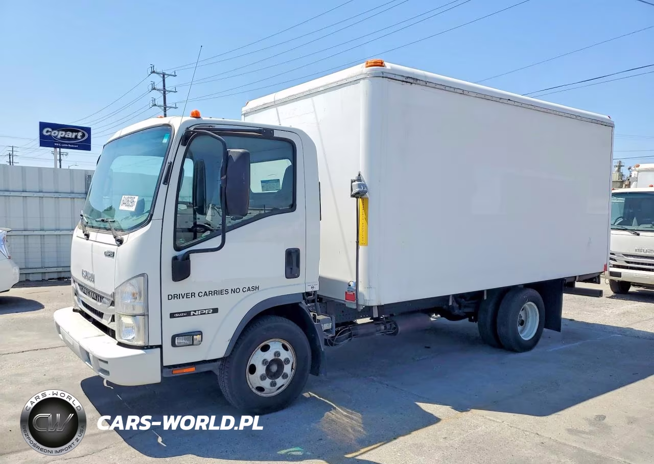 2017 ISUZU NPR