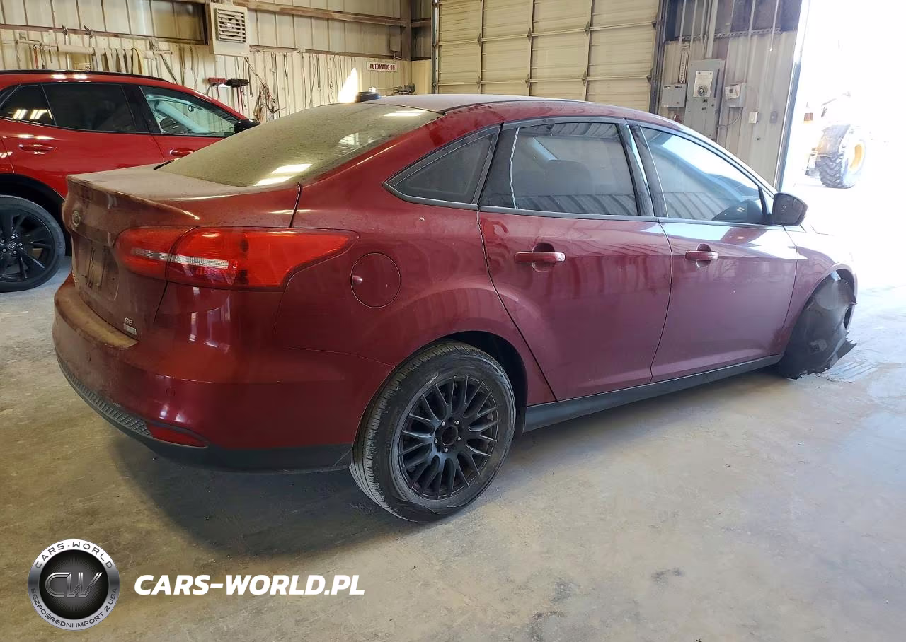 2016 Ford Focus Se VIN:1FADP3FE4GL234464 - 3