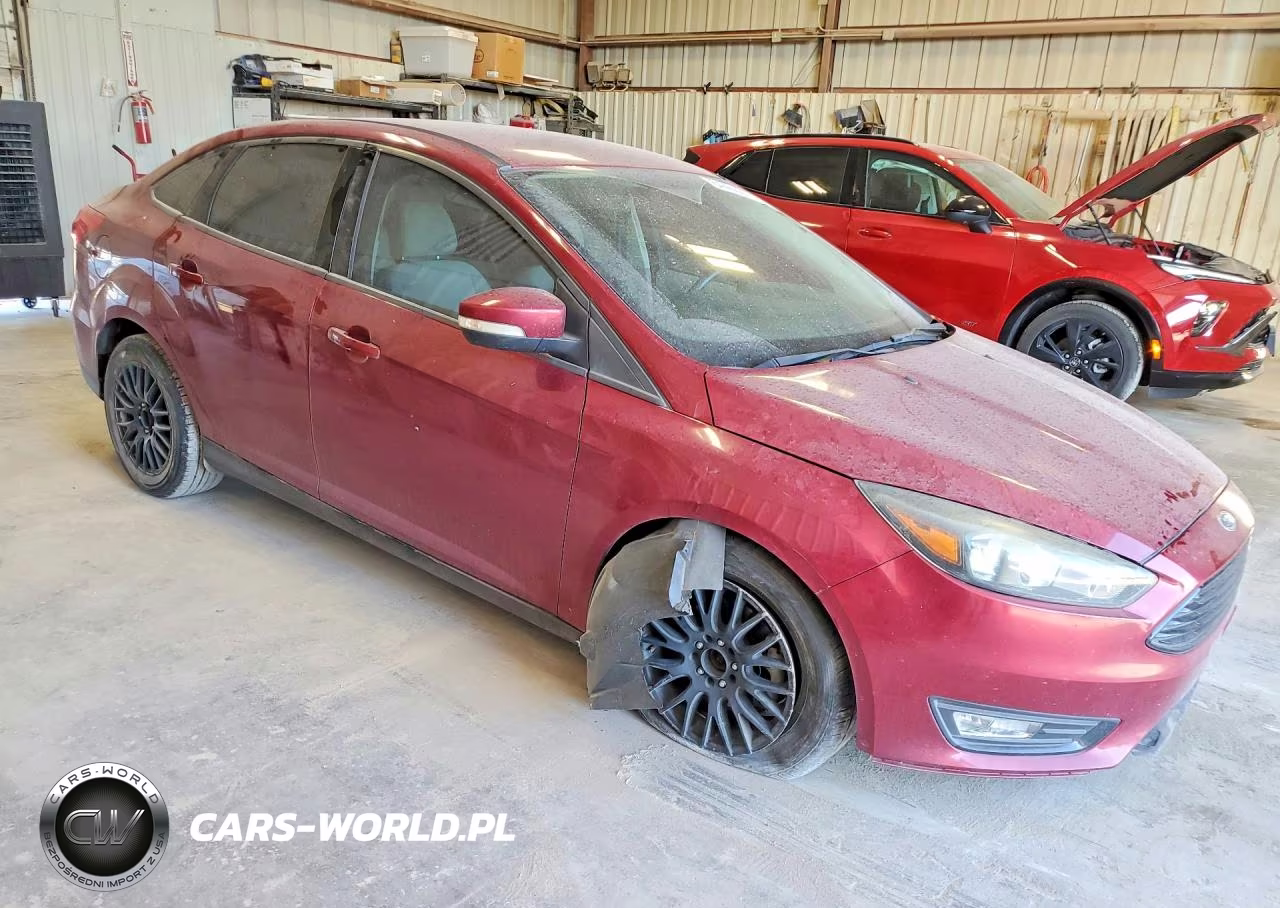 2016 Ford Focus Se VIN:1FADP3FE4GL234464 - 4