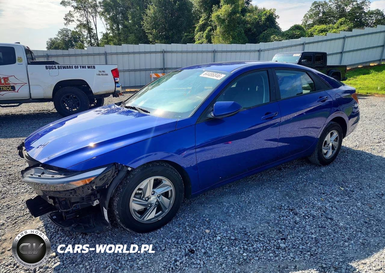 2025 Hyundai Elantra Se – zdjęcie 1 z 12