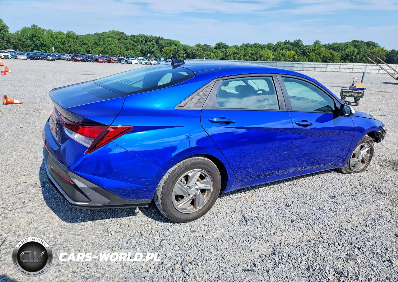 2025 Hyundai Elantra Se VIN:KMHLL4DG1SU053476 - 3