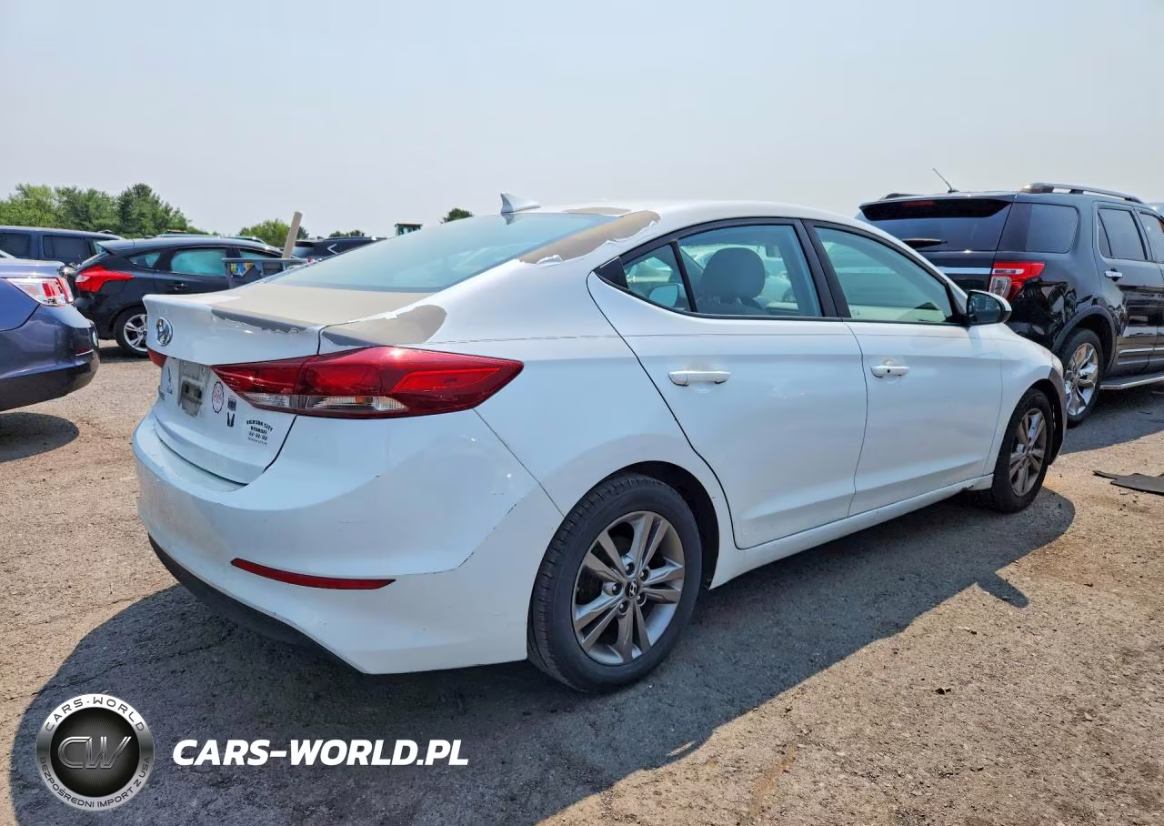 2017 Hyundai Elantra Value Edition VIN:5NPD84LF3HH169946 - 3