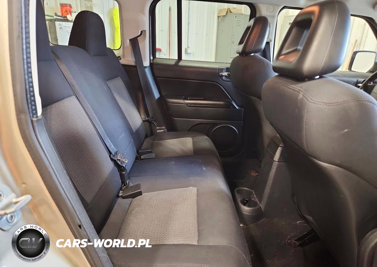2009 Jeep Patriot Sport VIN:1J4FT28B89D195087 - 11