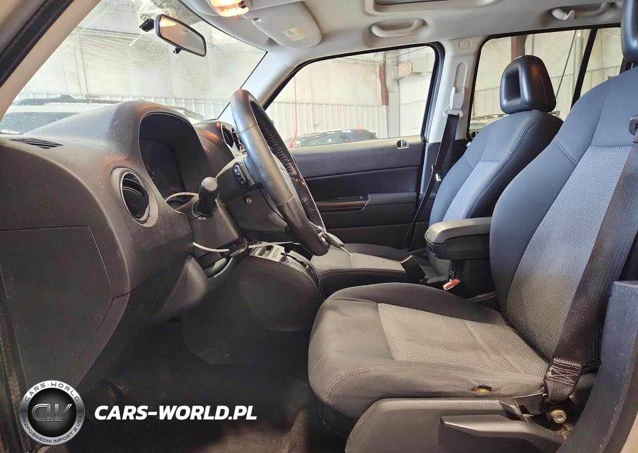 2009 Jeep Patriot Sport VIN:1J4FT28B89D195087 - 7