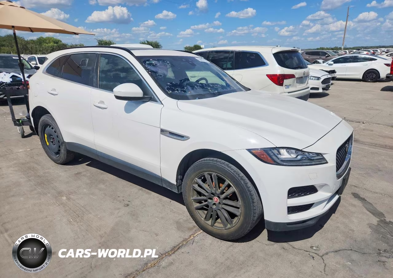 2017 Jaguar F-Pace Prestige VIN:SADCK2BN5HA088341 - 4