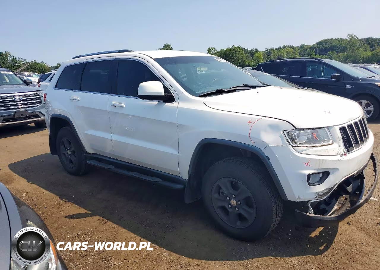 2014 Jeep Grand Cherokee Laredo VIN:1C4RJFAG1EC182039 - 4