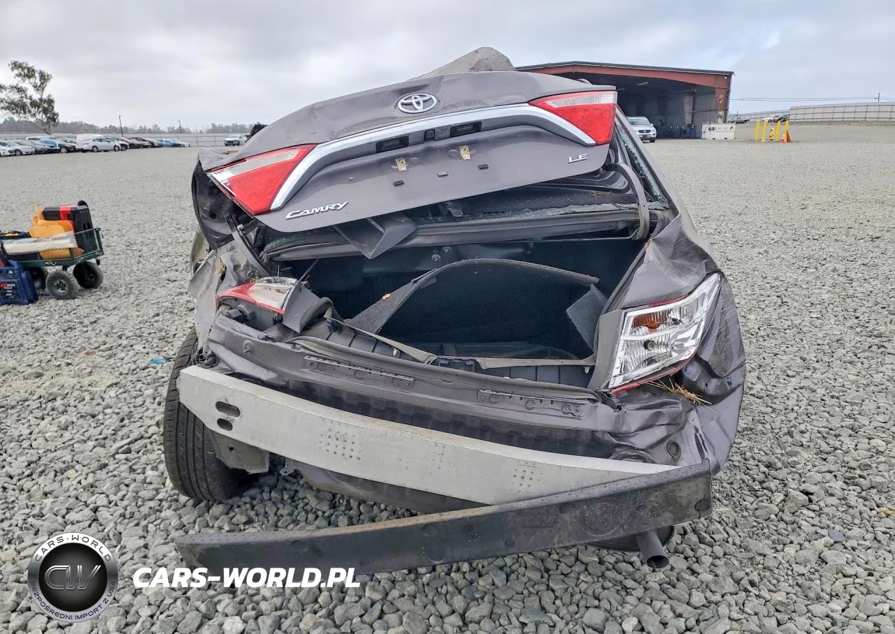 2016 Toyota Camry Le VIN:4T1BF1FK1GU571386 - 6