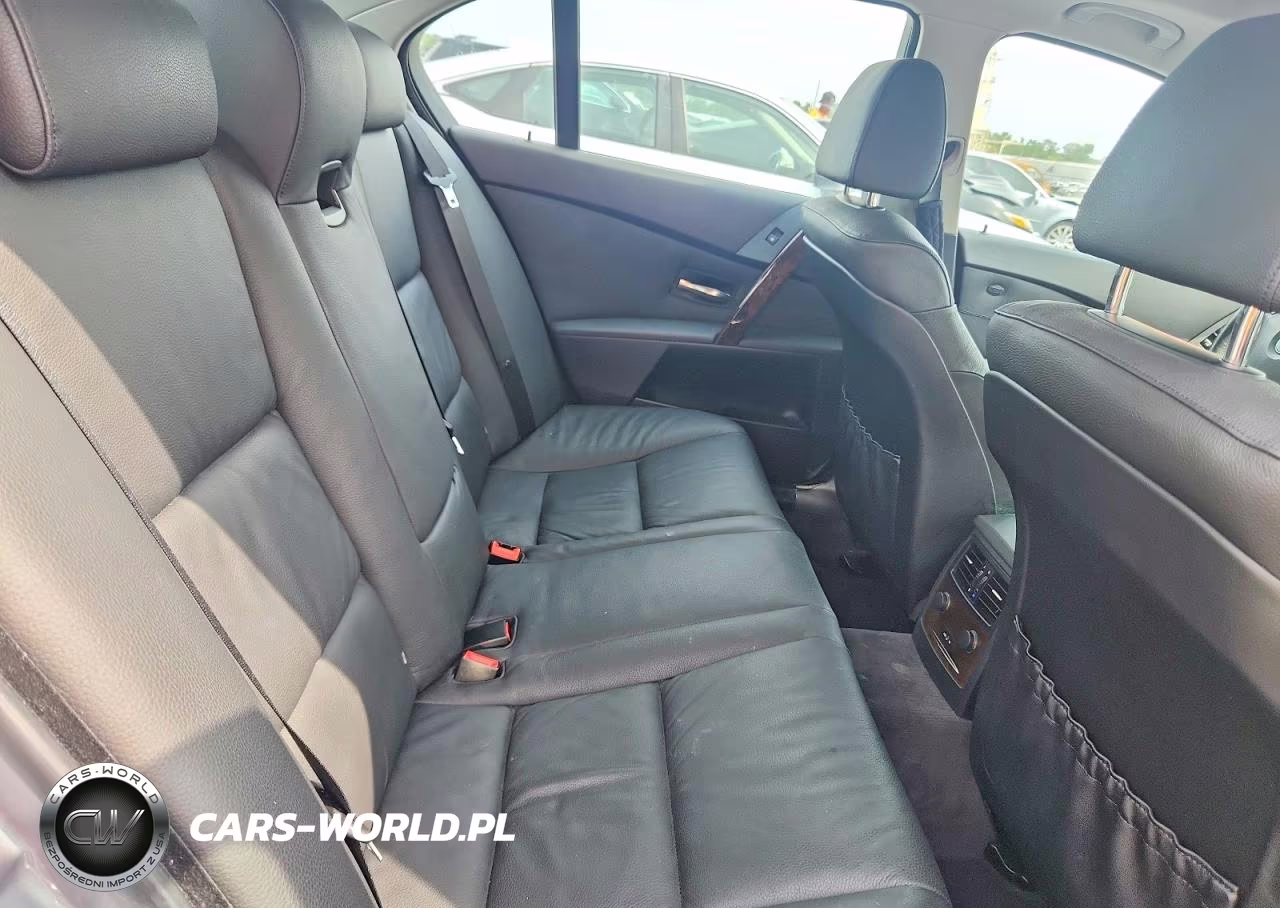 2007 BMW 525 Xi VIN:WBANF33537CS41702 - 11