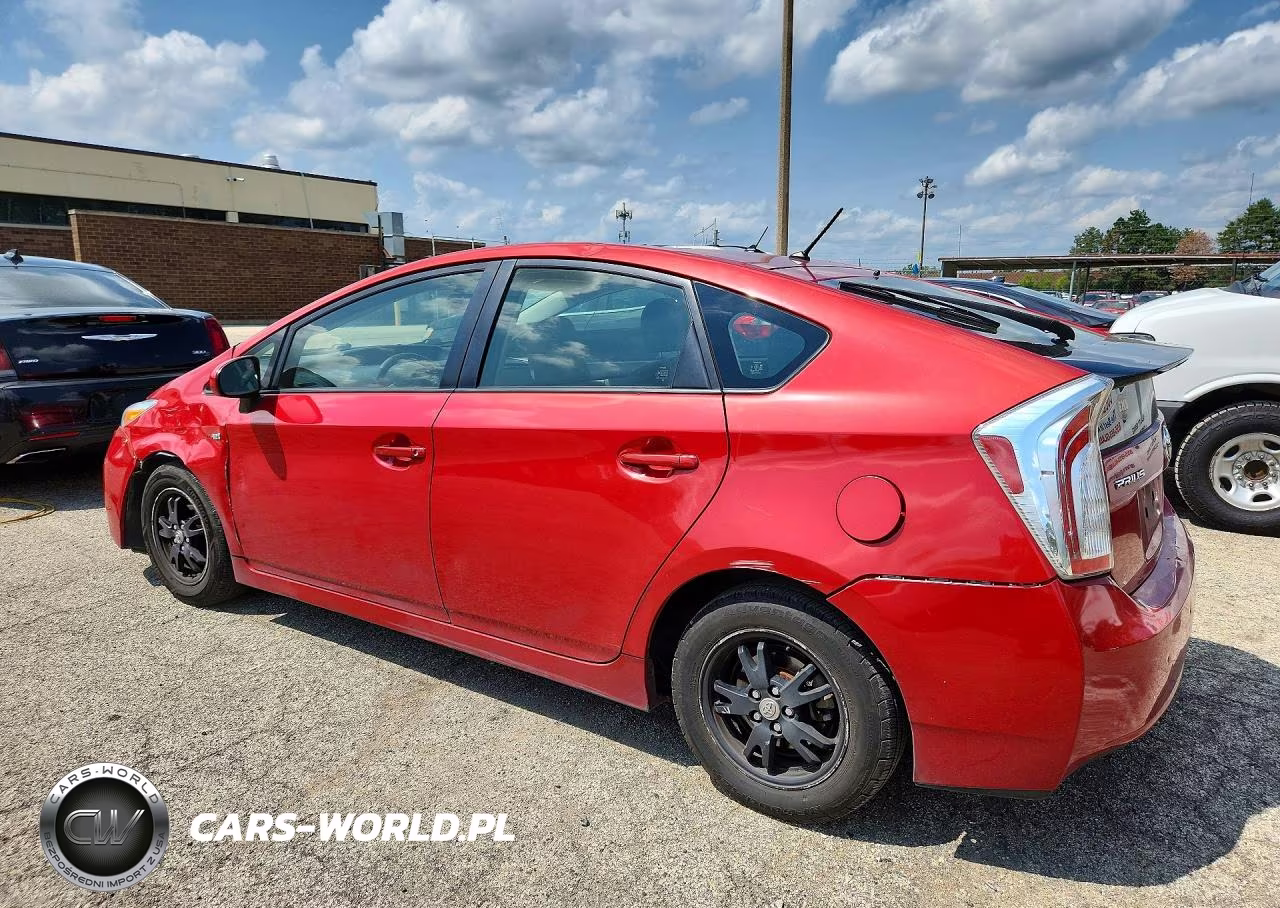 2015 Toyota Prius Two VIN:JTDKN3DU4F1878333 - 2