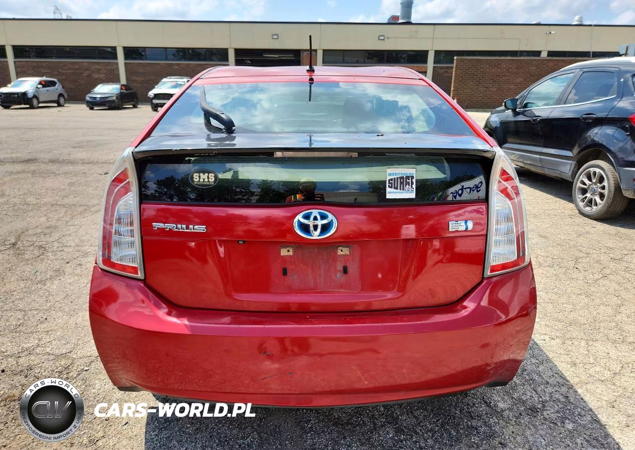 2015 Toyota Prius Two VIN:JTDKN3DU4F1878333 - 6