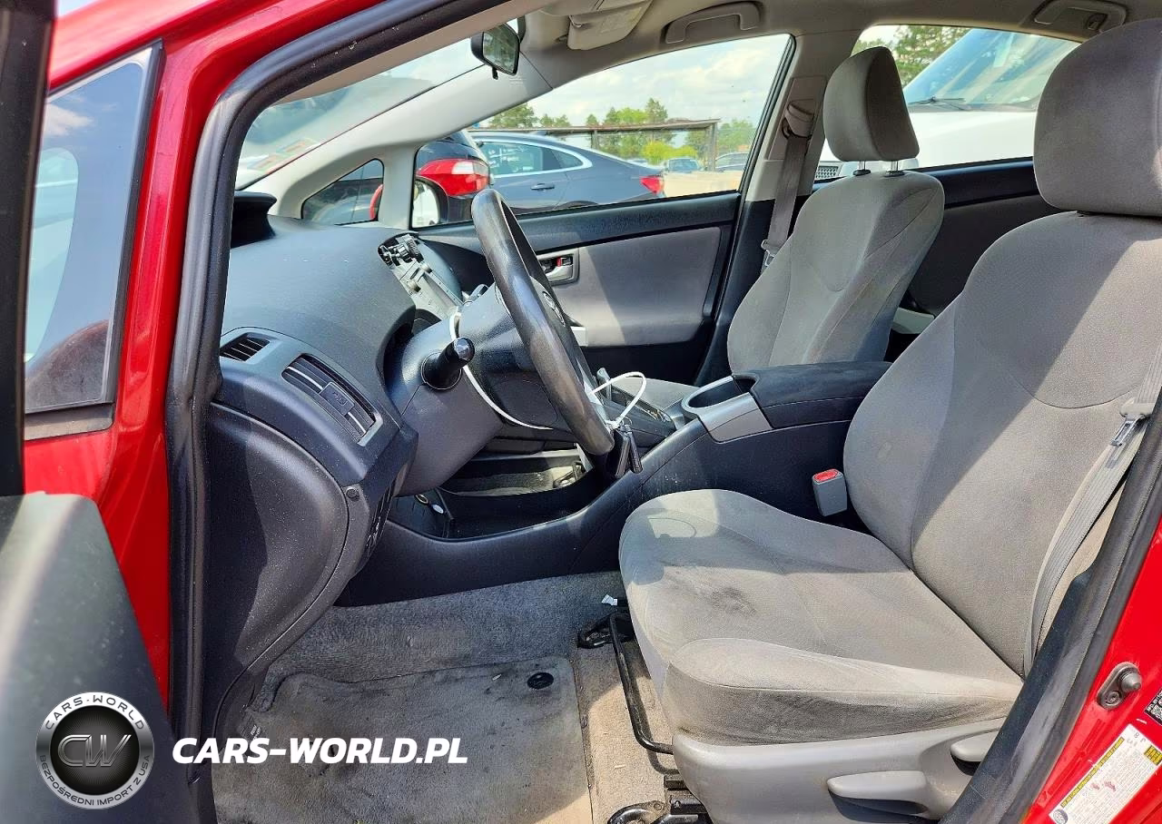 2015 Toyota Prius Two VIN:JTDKN3DU4F1878333 - 7