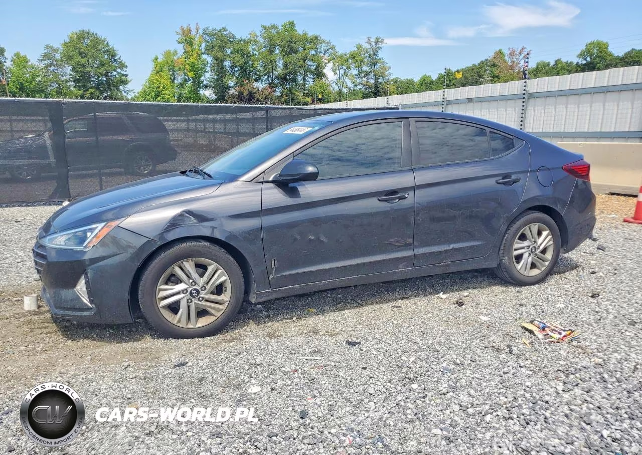 2020 Hyundai Elantra Sel VIN:5NPD84LF8LH585693 - 1