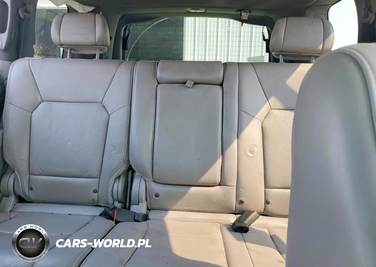2011 Honda Pilot Ex-L VIN:5FNYF4H58BB027282 - 10