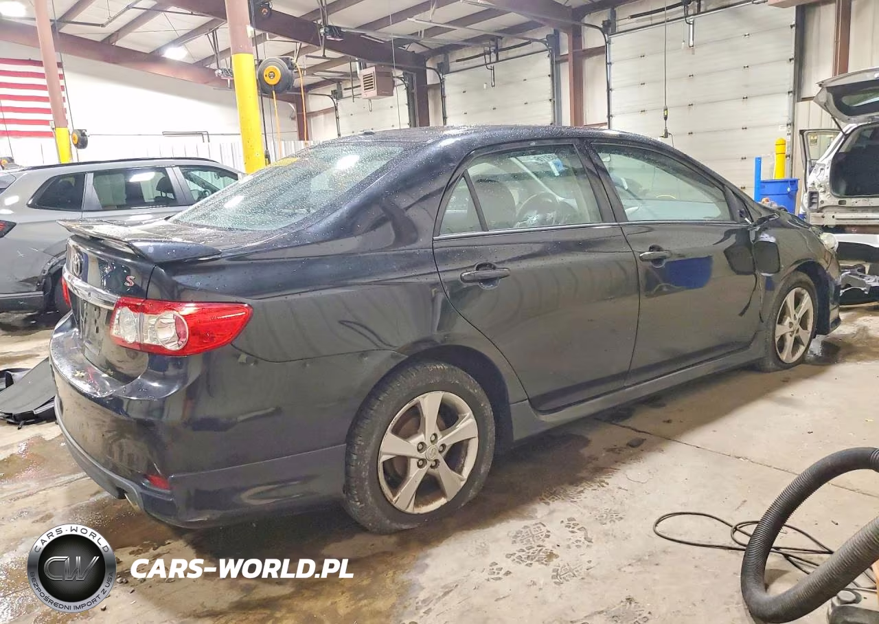 2011 Toyota Corolla S VIN:2T1BU4EE2BC588906 - 3