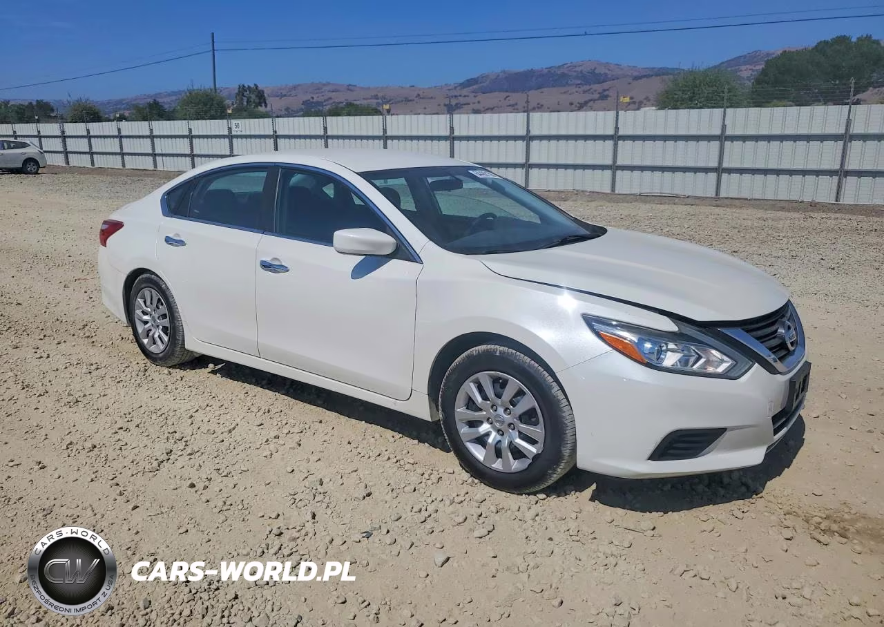 2016 Nissan Altima 2.5 S VIN:1N4AL3AP5GC179711 - 4