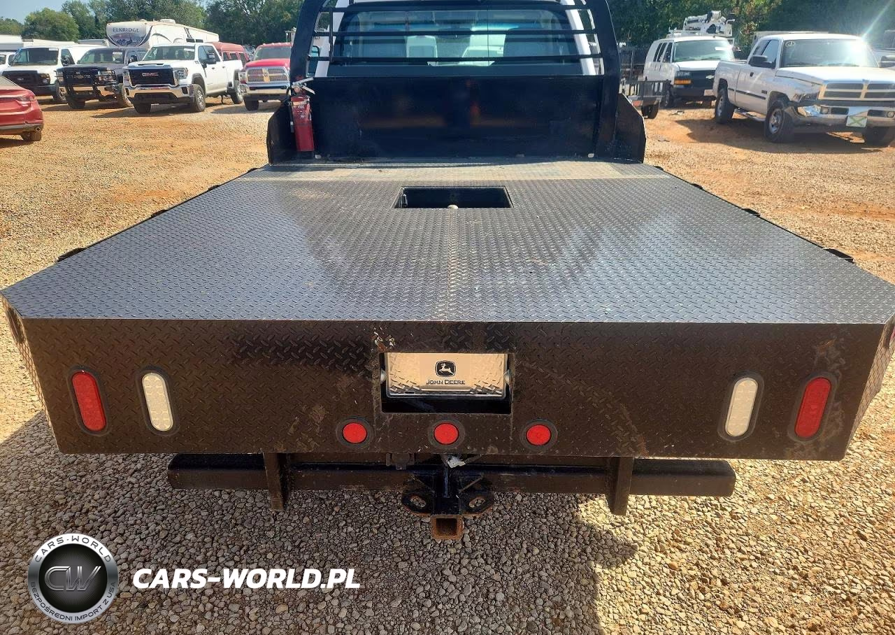 2019 Chevrolet Silverado K3500 VIN:1GB3KVCYXKF160056 - 10
