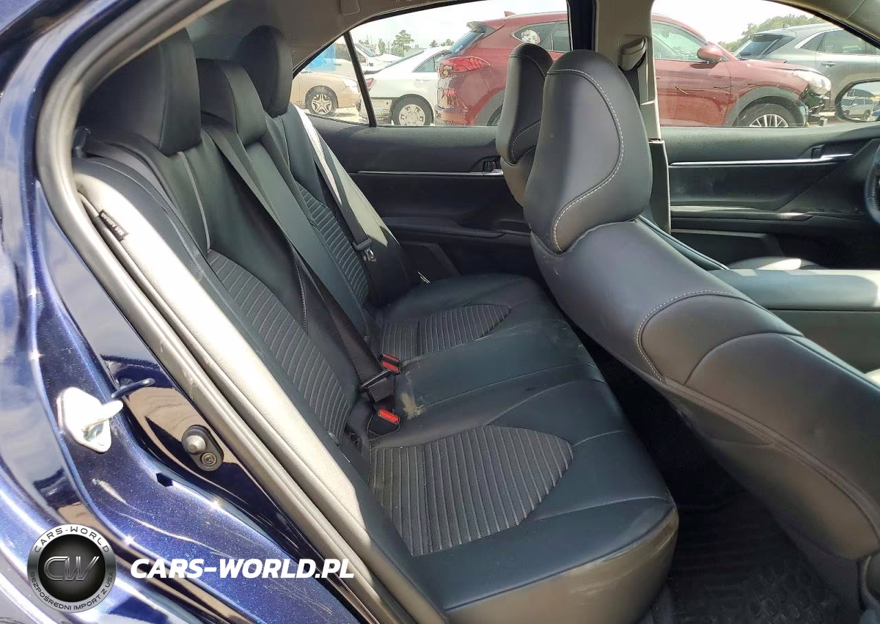 2021 Toyota Camry Se VIN:4T1G11AK0MU520856 - 10