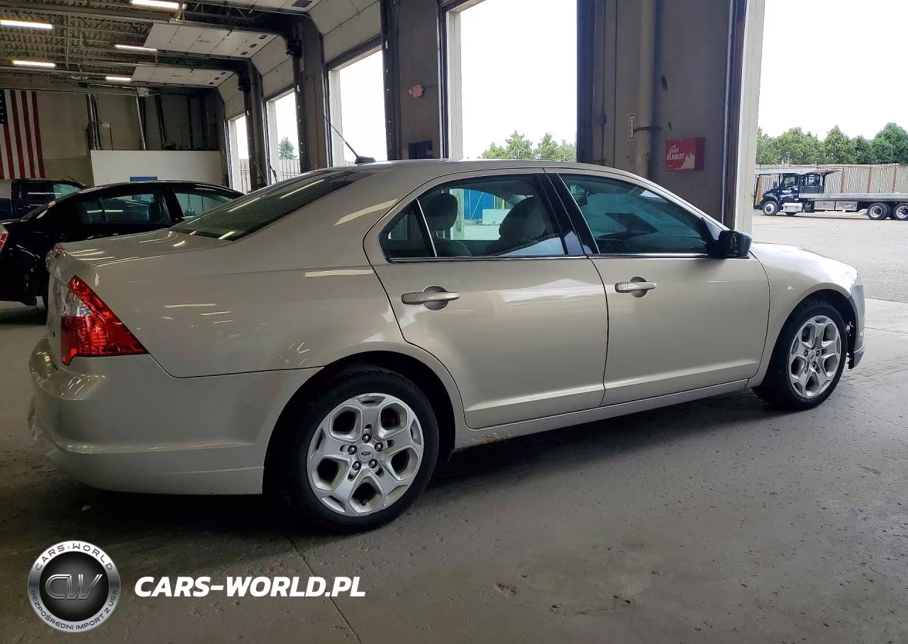 2010 Ford Fusion Se VIN:3FAHP0HA2AR145074 - 3