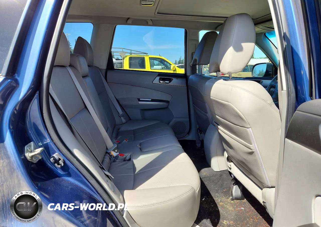 2013 Subaru Forester Touring VIN:JF2SHAGC8DH441987 - 11