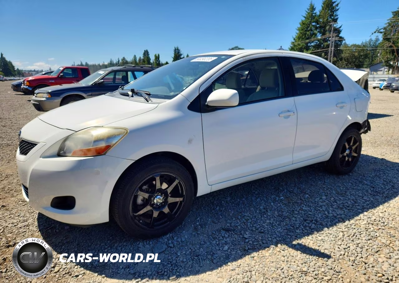 2011 Toyota Yaris Base