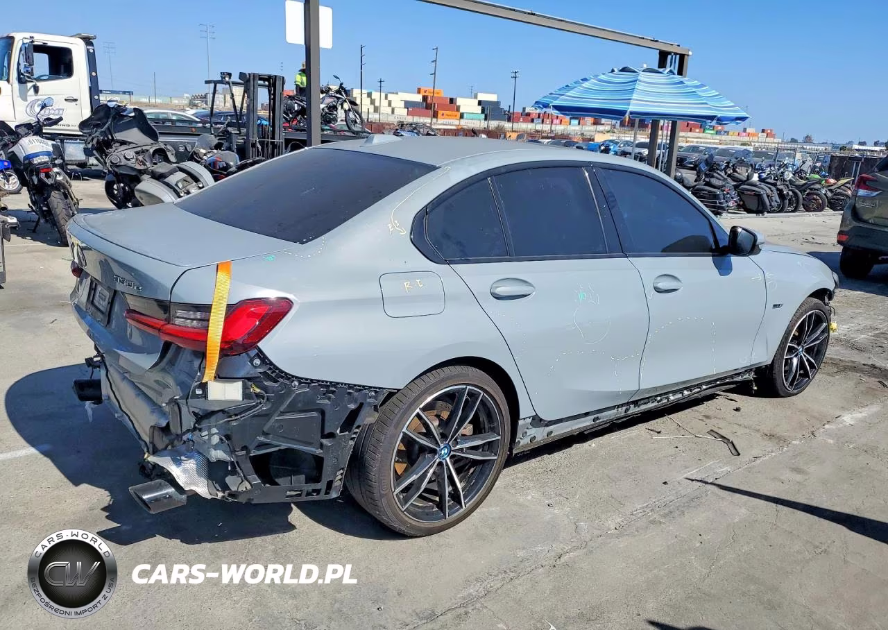 2023 BMW 3 Series 330E VIN:3MW39FF06P8C84003 - 3