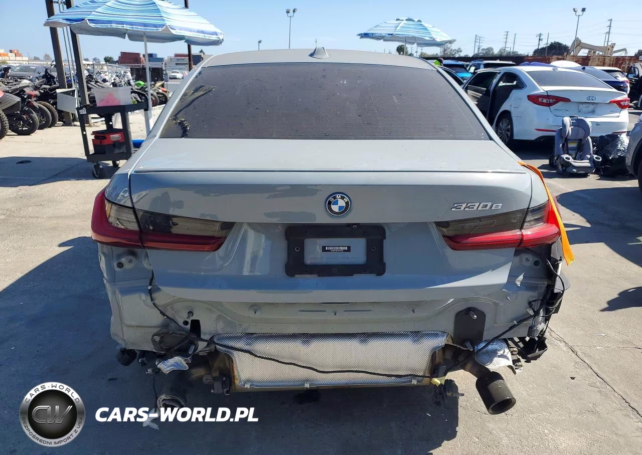 2023 BMW 3 Series 330E VIN:3MW39FF06P8C84003 - 6