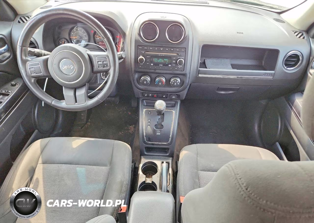 2015 Jeep Patriot Latitude VIN:1C4NJRFBXFD292354 - 8