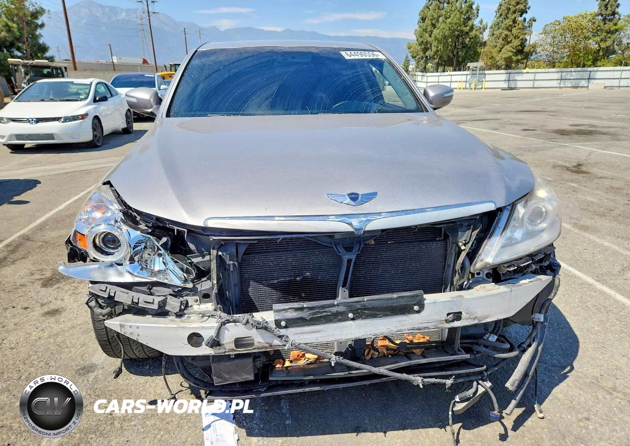 2011 Hyundai Genesis 3.8L VIN:KMHGC4DEXBU140941 - 5