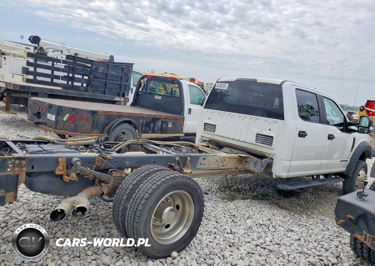 2019 Ford F550 Super Duty VIN:1FD0W5HT4KEF39863 - 3